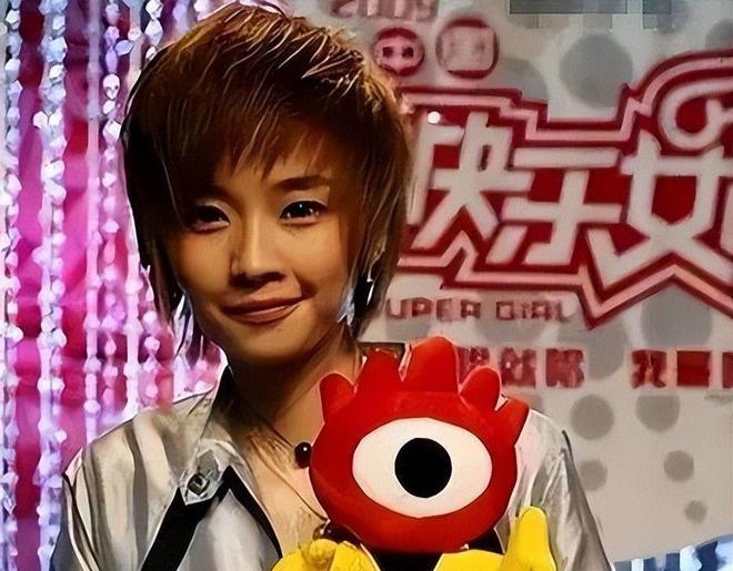 《剥茧》热度井喷，网友的吐槽声却越来越大：歌手能不能别演戏了_《剥茧》热度井喷，网友的吐槽声却越来越大：歌手能不能别演戏了_