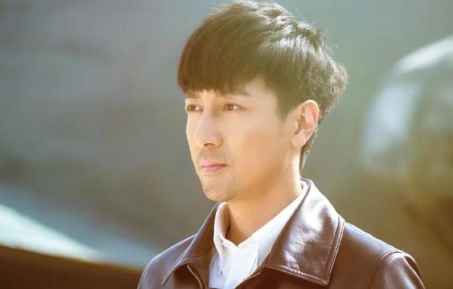 _别嚯嚯观众眼睛了！谍战剧《长河落日》遭恶评，这俩戏混子担主责_别嚯嚯观众眼睛了！谍战剧《长河落日》遭恶评，这俩戏混子担主责