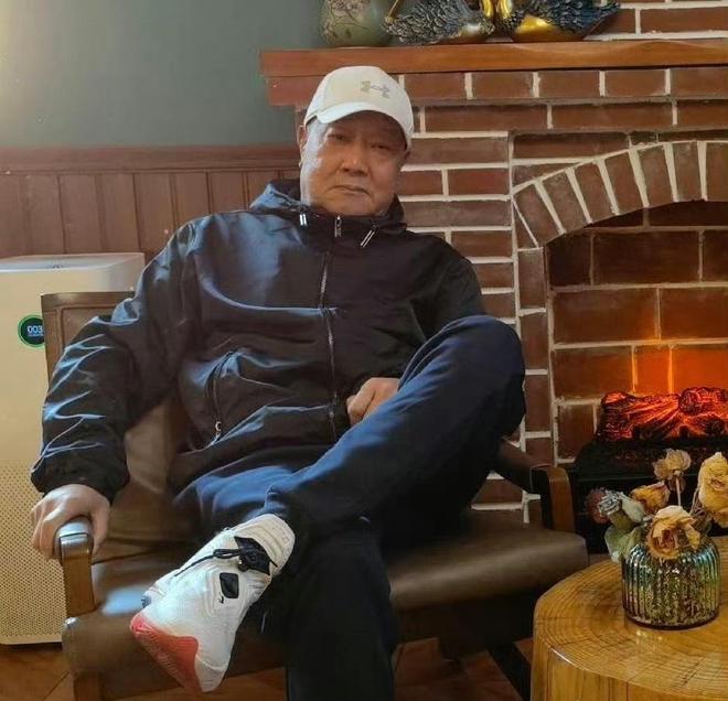 _窦唯黑豹乐队演唱会_黑豹乐队窦唯无地自容