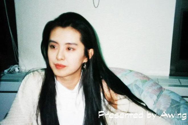 _58岁王祖贤近况曝光！双眼浮肿疑医美过度，回应巅峰时退圈原因_58岁王祖贤近况曝光！双眼浮肿疑医美过度，回应巅峰时退圈原因