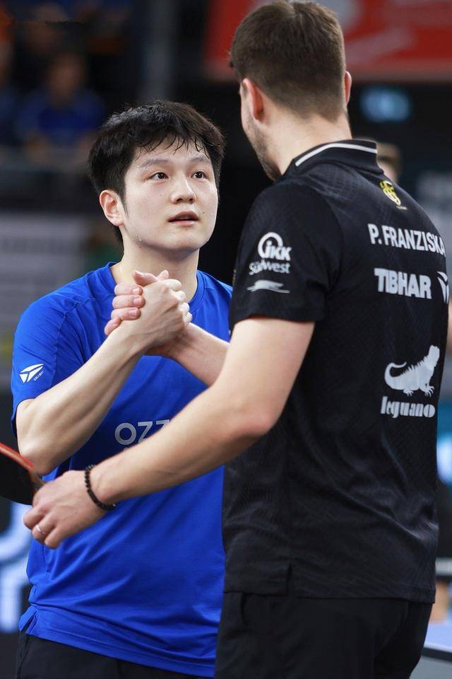 世界冠军乒乓球_乒坛世界冠军排名_