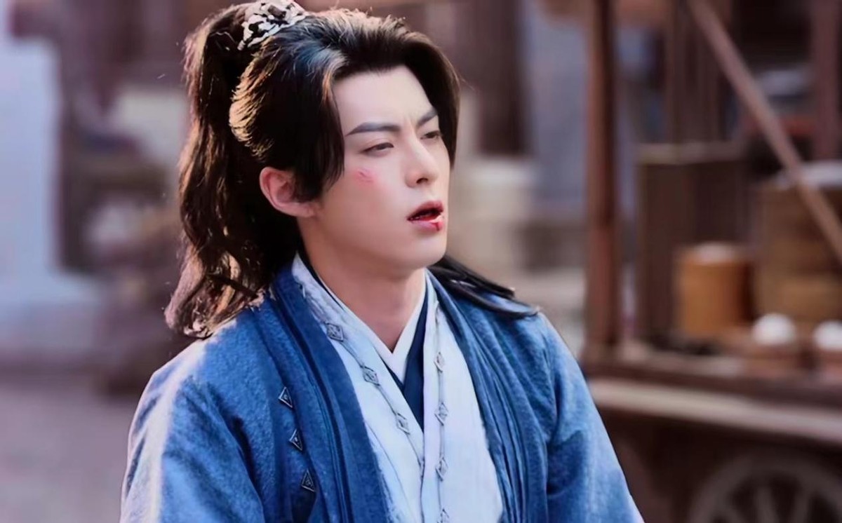 宝宝老是摇头晃脑的__摇头晃脑与五官有关的词语