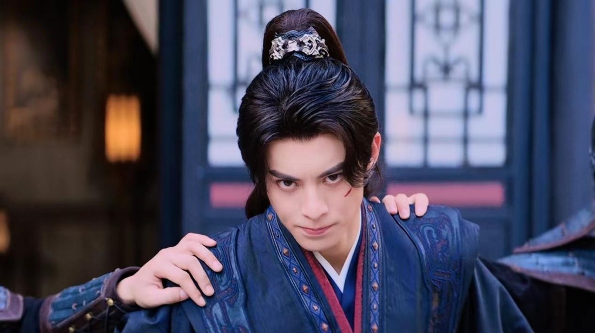 摇头晃脑与五官有关的词语__宝宝老是摇头晃脑的