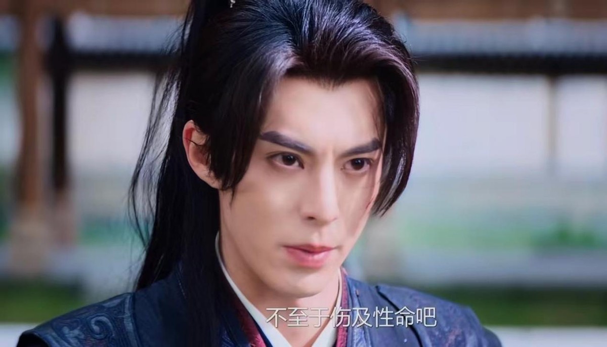 宝宝老是摇头晃脑的__摇头晃脑与五官有关的词语