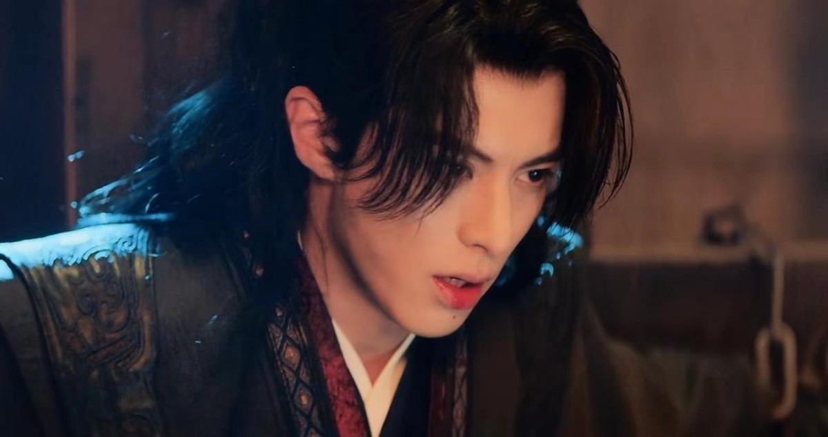 摇头晃脑与五官有关的词语_宝宝老是摇头晃脑的_