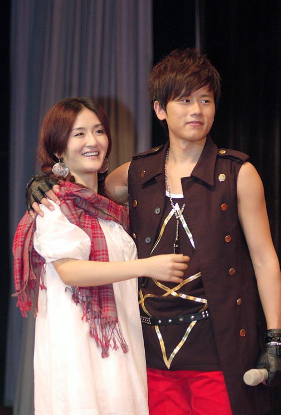 谢娜张杰接女儿_谢娜张杰头胎_