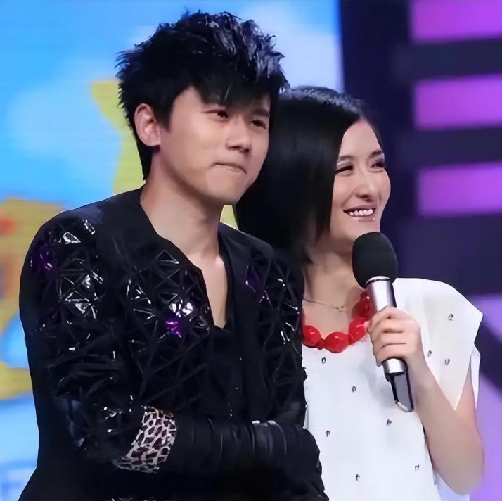 _谢娜张杰接女儿_谢娜张杰头胎