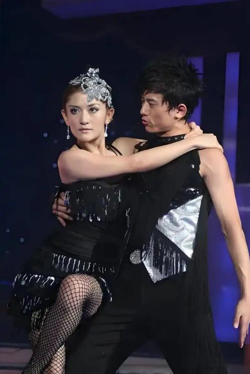 谢娜张杰接女儿_谢娜张杰头胎_