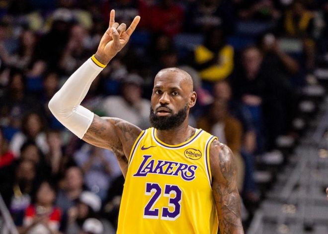 _詹姆斯毫无斗志_詹姆斯无敌