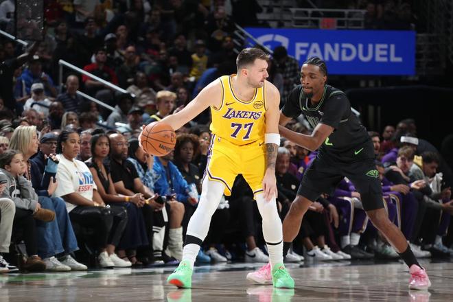 詹姆斯创造的奇迹_詹姆斯东决45分_