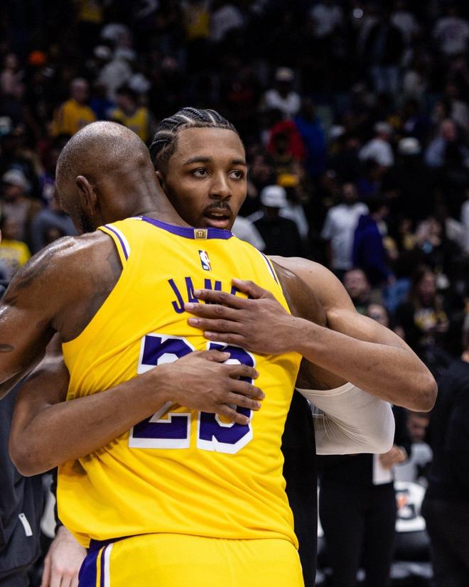 詹姆斯创造的奇迹_詹姆斯东决45分_