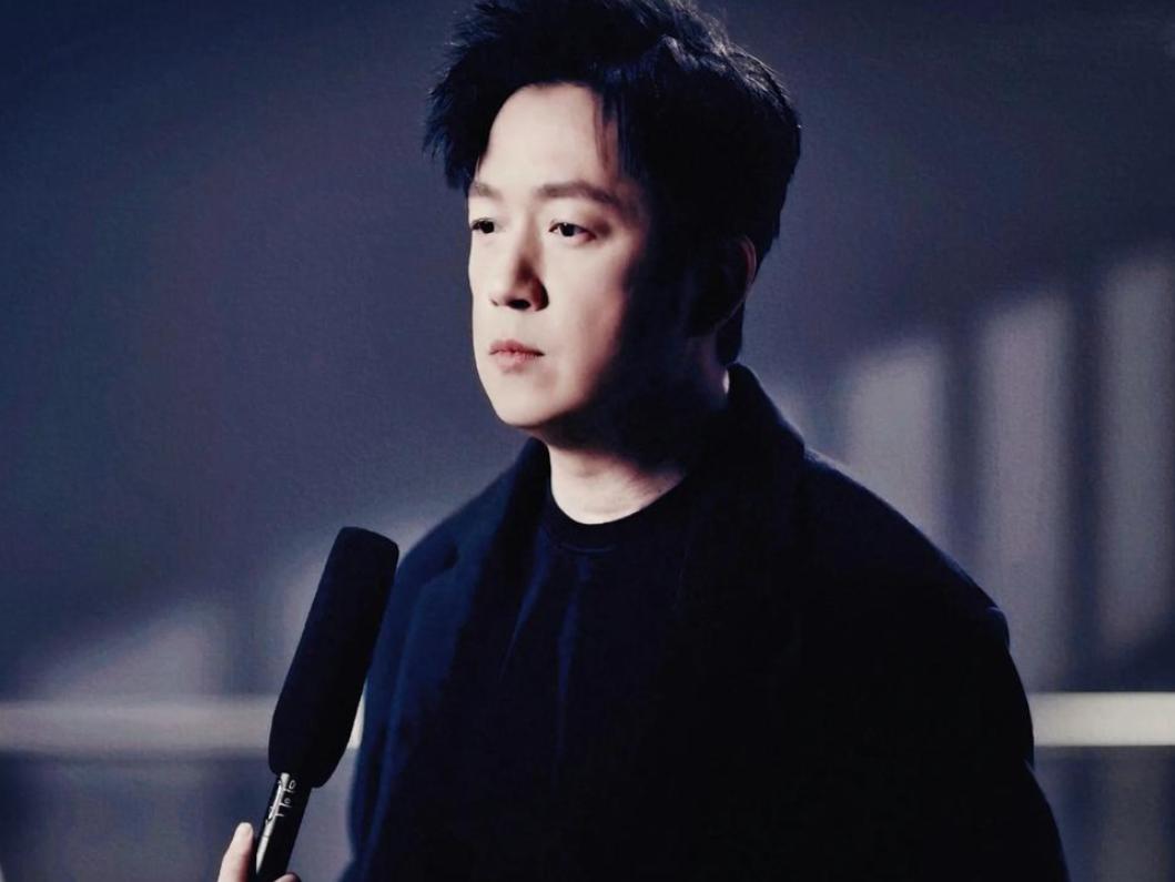 _离婚13年，51岁潘粤明官宣喜讯：“没想到，人生真能好起来”_离婚13年，51岁潘粤明官宣喜讯：“没想到，人生真能好起来”