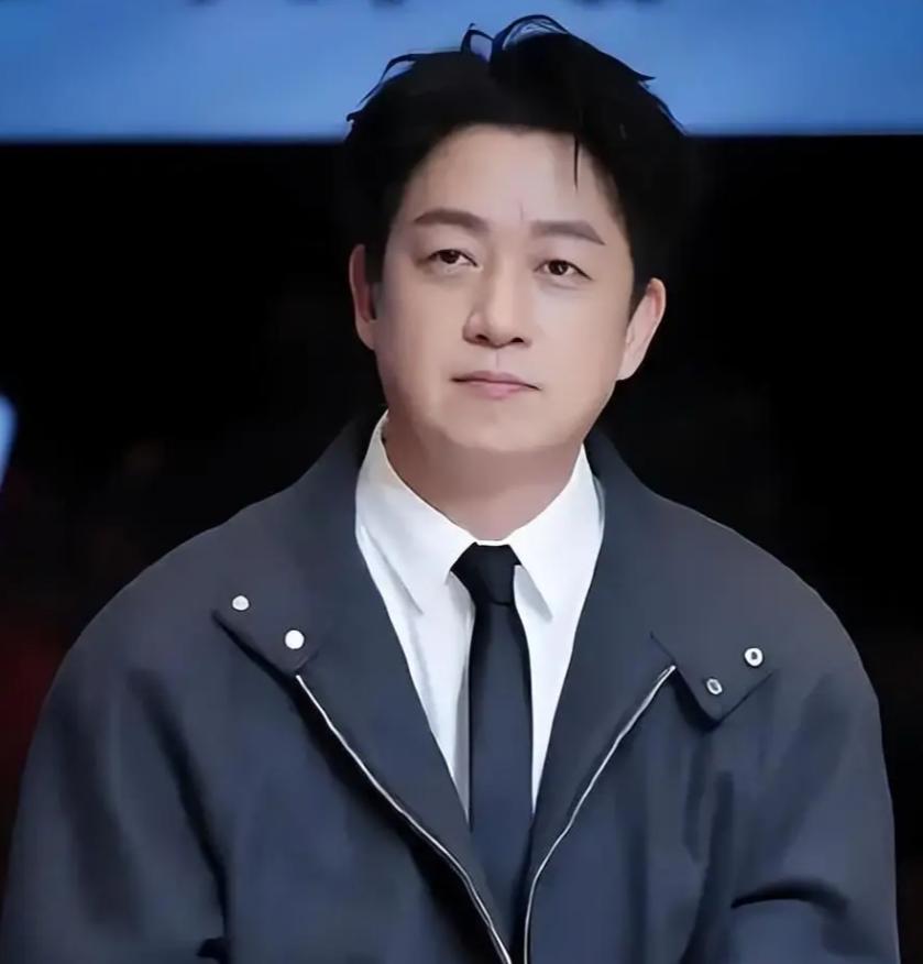 离婚13年，51岁潘粤明官宣喜讯：“没想到，人生真能好起来”_离婚13年，51岁潘粤明官宣喜讯：“没想到，人生真能好起来”_