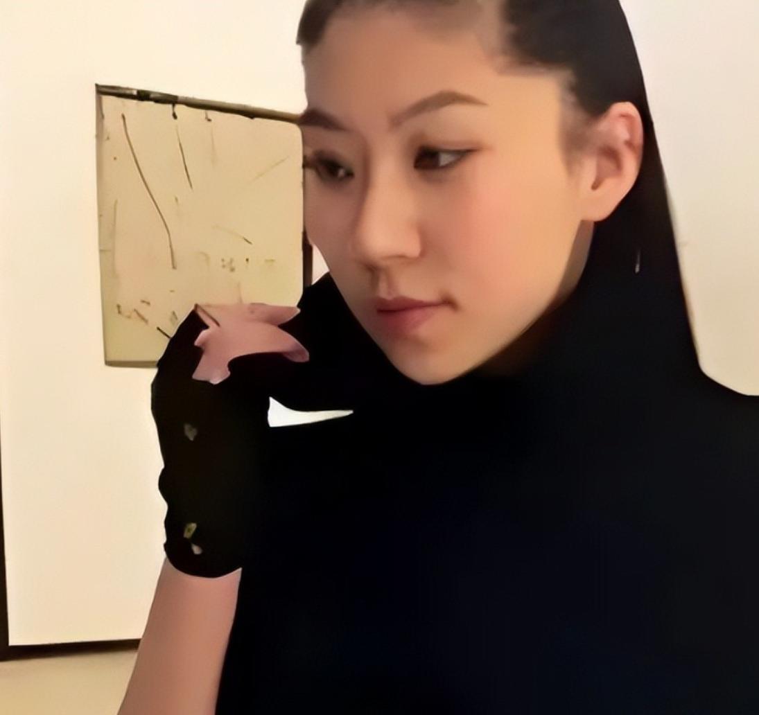 _被谢贤养了12年，用青春换来2000万的Coco，已经走上了另一条大道_被谢贤养了12年，用青春换来2000万的Coco，已经走上了另一条大道