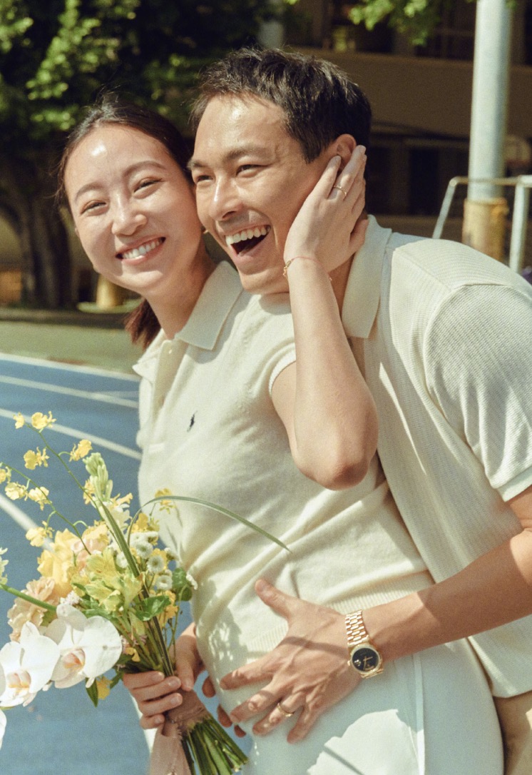 42岁杨祐宁三度当爸！模特太太素颜手抚巨肚状态佳，目标生足四个__42岁杨祐宁三度当爸！模特太太素颜手抚巨肚状态佳，目标生足四个