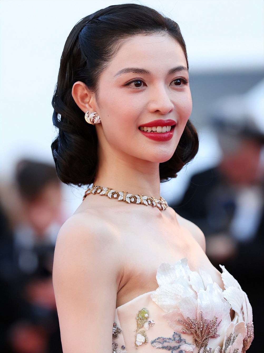 戛纳红毯百度百科_戛纳红毯是干什么的_