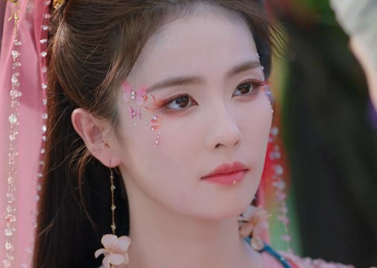 20分钟飙升至第二，热度破8300，不愧是你们盼了1年的黑马古装剧_20分钟飙升至第二，热度破8300，不愧是你们盼了1年的黑马古装剧_