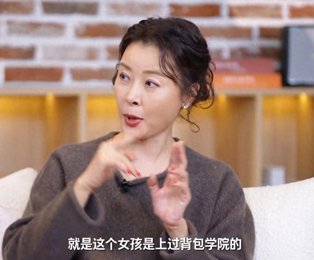 嫁天王先上学！柯蓝怒揭“豪门怀孕上位攻略”，向太发文力挺方媛_嫁天王先上学！柯蓝怒揭“豪门怀孕上位攻略”，向太发文力挺方媛_