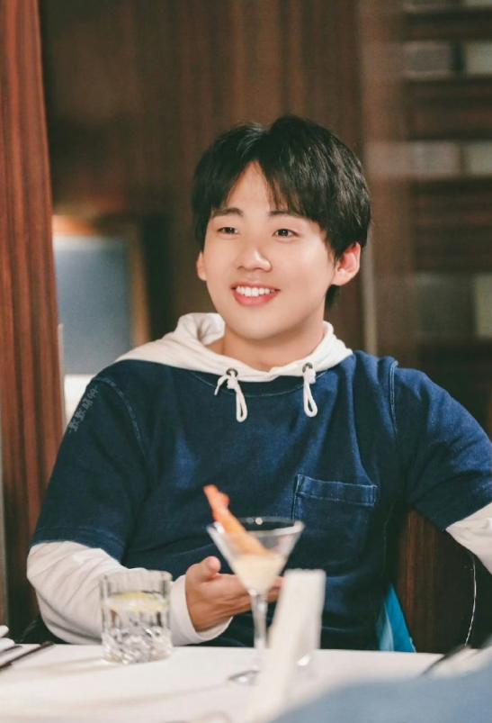 狐狸尾巴终于藏不住了怎么解释_狐狸尾巴_