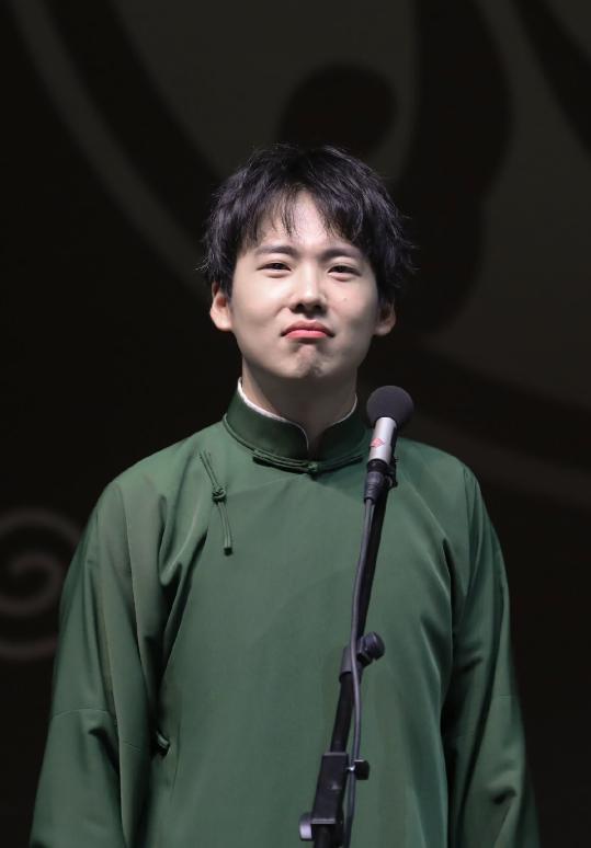 狐狸尾巴_狐狸尾巴终于藏不住了怎么解释_