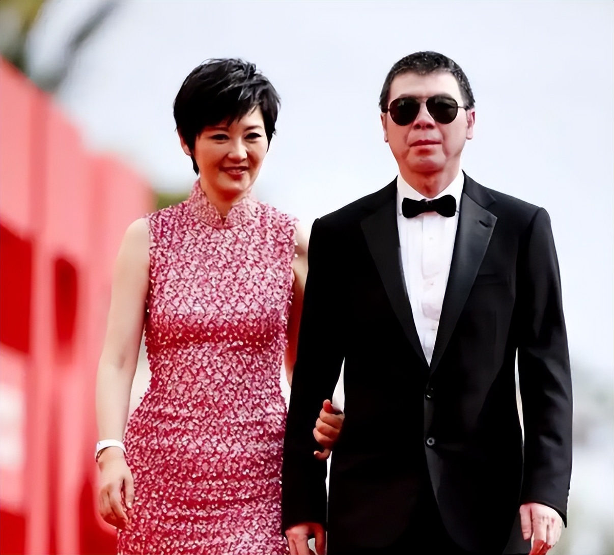 世上没有后悔药？离婚传闻真相大白后的徐帆，已经走了另一条路_世上没有后悔药？离婚传闻真相大白后的徐帆，已经走了另一条路_