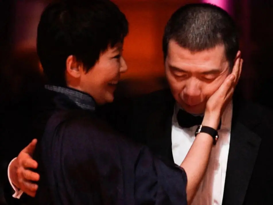 世上没有后悔药？离婚传闻真相大白后的徐帆，已经走了另一条路__世上没有后悔药？离婚传闻真相大白后的徐帆，已经走了另一条路