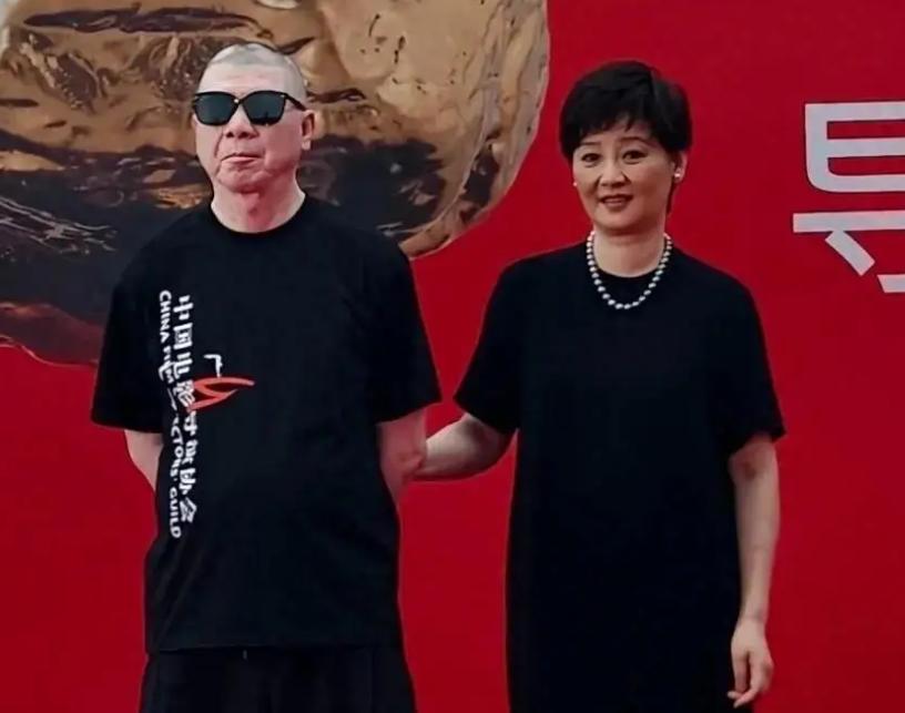 世上没有后悔药？离婚传闻真相大白后的徐帆，已经走了另一条路__世上没有后悔药？离婚传闻真相大白后的徐帆，已经走了另一条路