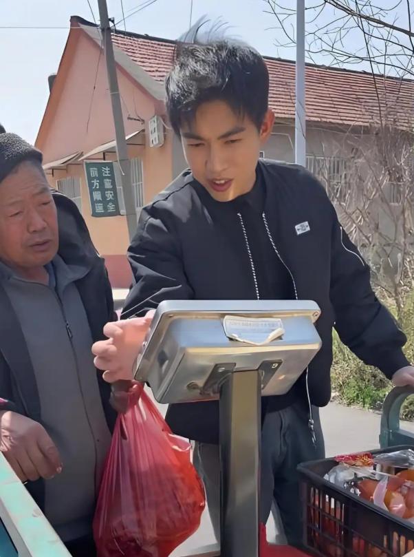 太荒唐！陪睡仅是低级潜规则？司小迪接连爆料，撕开内娱耻辱布_太荒唐！陪睡仅是低级潜规则？司小迪接连爆料，撕开内娱耻辱布_