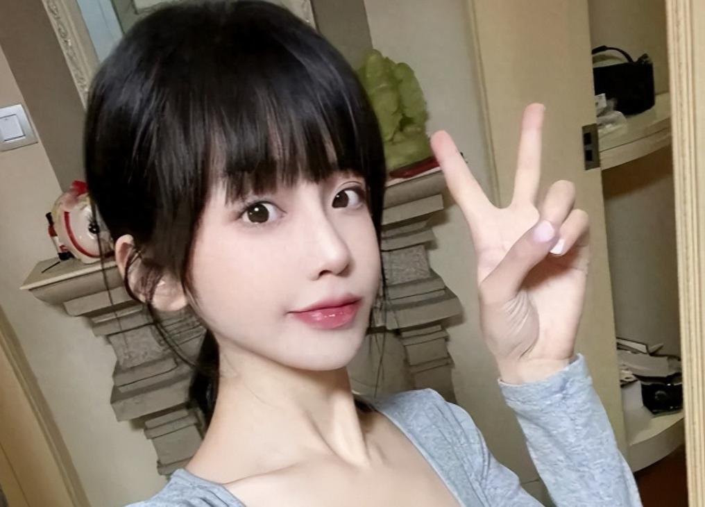 _太荒唐！陪睡仅是低级潜规则？司小迪接连爆料，撕开内娱耻辱布_太荒唐！陪睡仅是低级潜规则？司小迪接连爆料，撕开内娱耻辱布