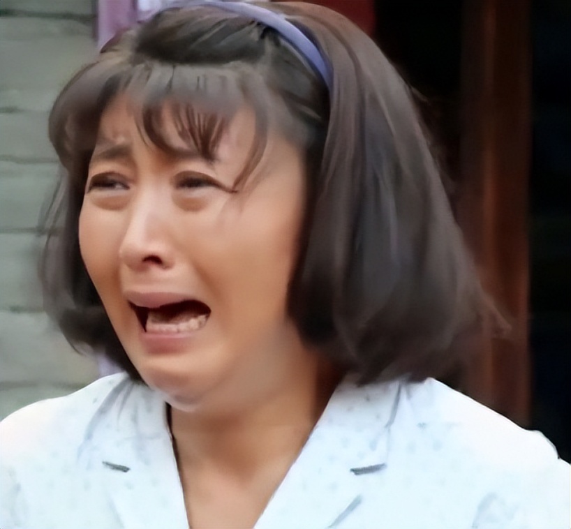 _闫学晶事件再升级！官媒出手锐评撕下"遮羞布"，赵本山当年没说错_闫学晶事件再升级！官媒出手锐评撕下"遮羞布"，赵本山当年没说错