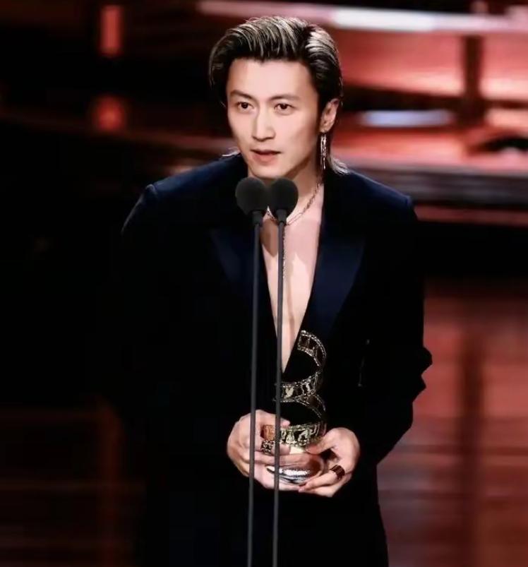 王菲谢霆锋怎么和好的__王菲谢霆锋结果