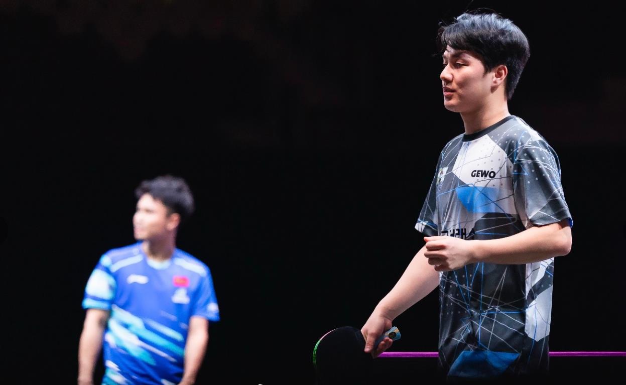 剃光头比赛_总决赛被剃光头_