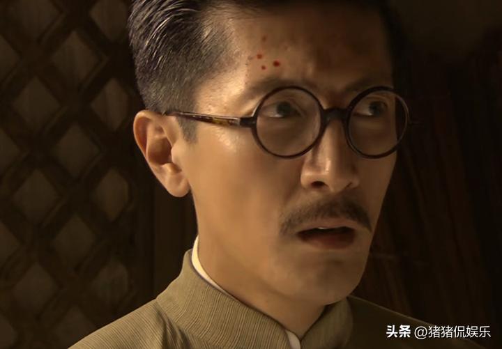 央视后晚开播！32集谍战剧来袭，看清演员阵容，网友：喜忧参半_央视后晚开播！32集谍战剧来袭，看清演员阵容，网友：喜忧参半_