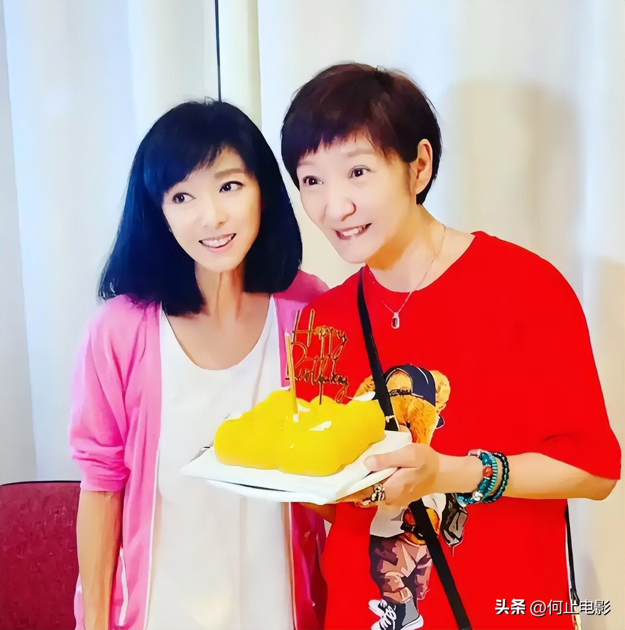 她是最美“李莫愁”,爱上有妇之夫未成年生娃,如今老得认不出_她是最美“李莫愁”,爱上有妇之夫未成年生娃,如今老得认不出_