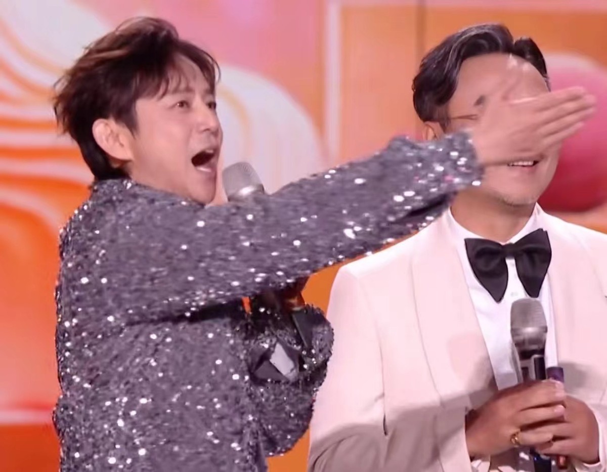 _湖南台元旦跨年晚会_湖南卫视跨年晚会开场舞是谁