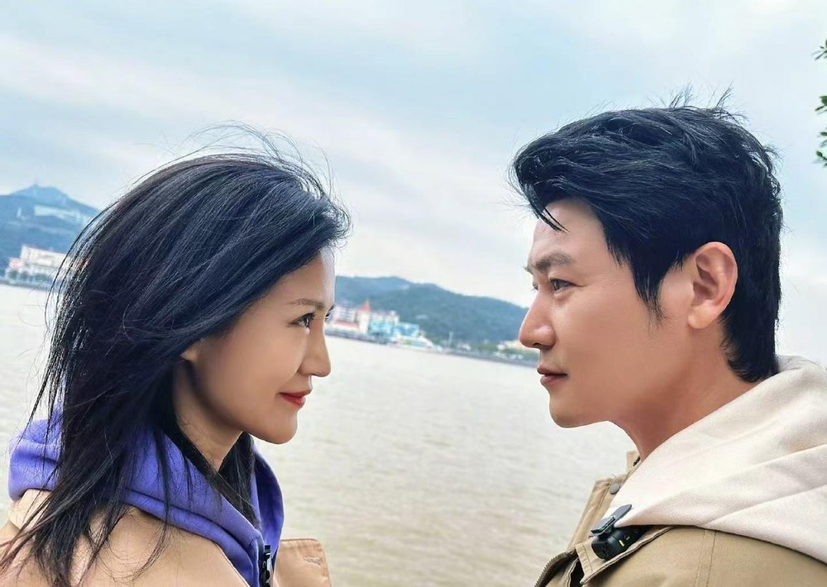 _陆毅老婆鲍蕾身高_陆毅隔空示爱鲍蕾