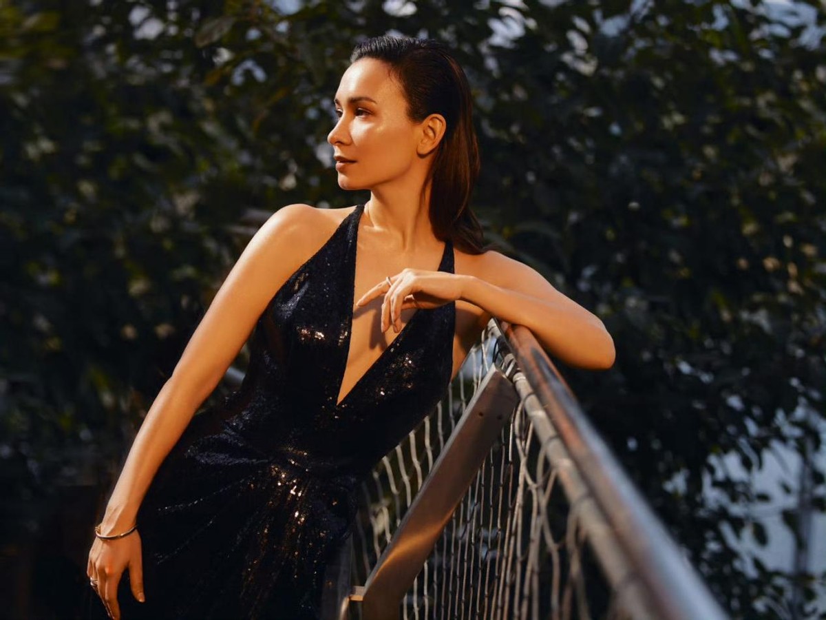 活动红毯：李沁满分贵气，卢靖姗气质好独特，被舒淇美到了_活动红毯：李沁满分贵气，卢靖姗气质好独特，被舒淇美到了_