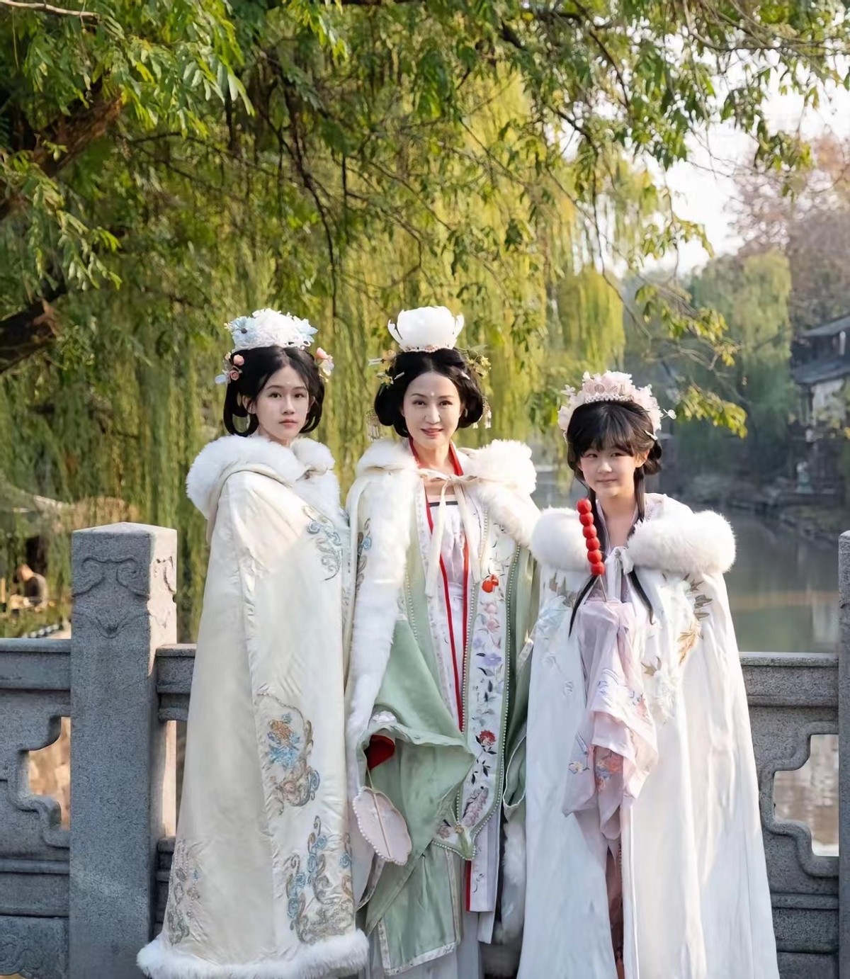 _长的像陆毅的男生_长得像陆毅的男星